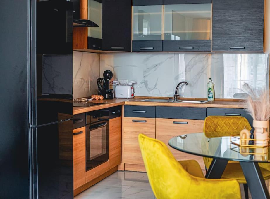 Stylish Seafront Spinola Apartment San Julián Exterior foto